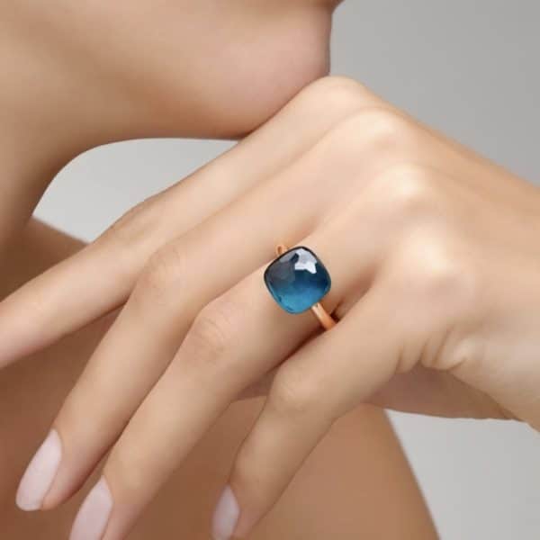 Bague Pomellato Nudo Topaze Blue London Maxi